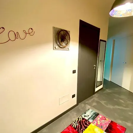 Apartment Tiny Close To Milan-como-malpensa